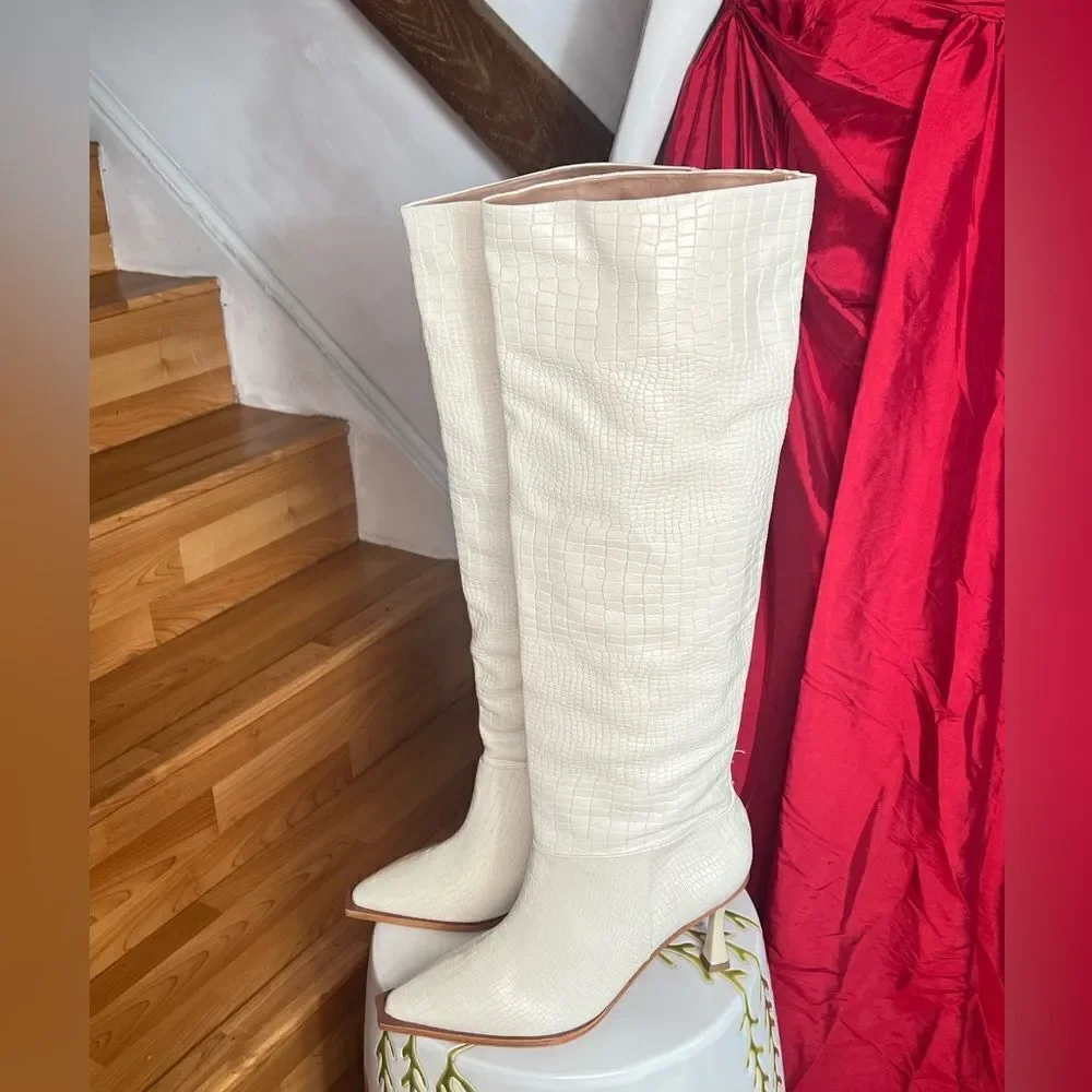 VICENZA Friday Fever Heel Boots/ size 10